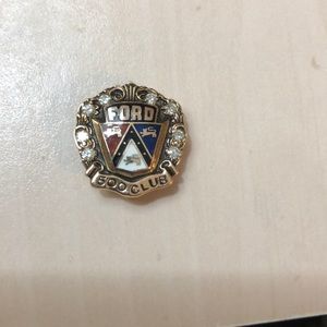 Vintage Ford 500 pin